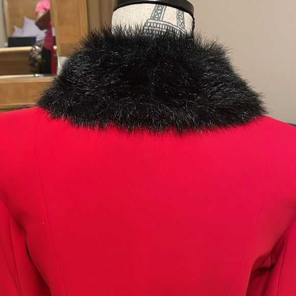 DL Deborah Laws Vintage Red 2 pc Jacket/Skirt Suit-Size 6- Detachable Fur Collar - Picture 7 of 8